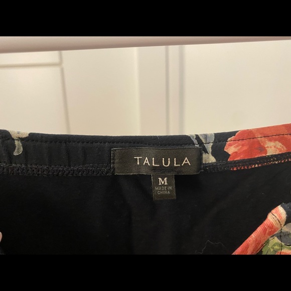 Aritiziq Talula Floral Dress size M excellent condition bodycon dress - Picture 3 of 4